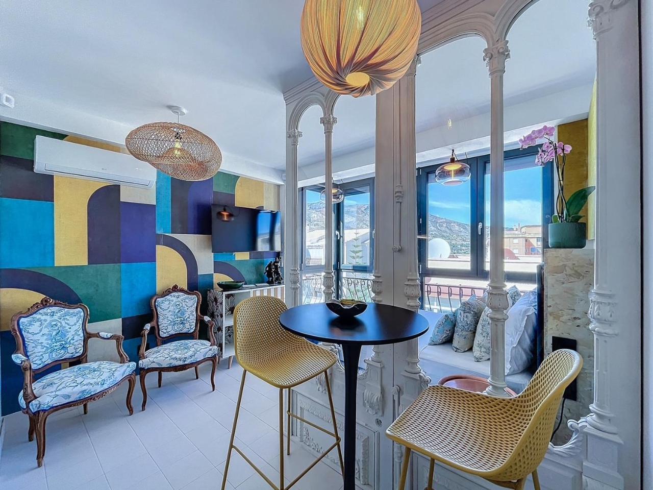 Regency Luxe Studio ตอร์เรโมลิโนส ภายนอก รูปภาพ