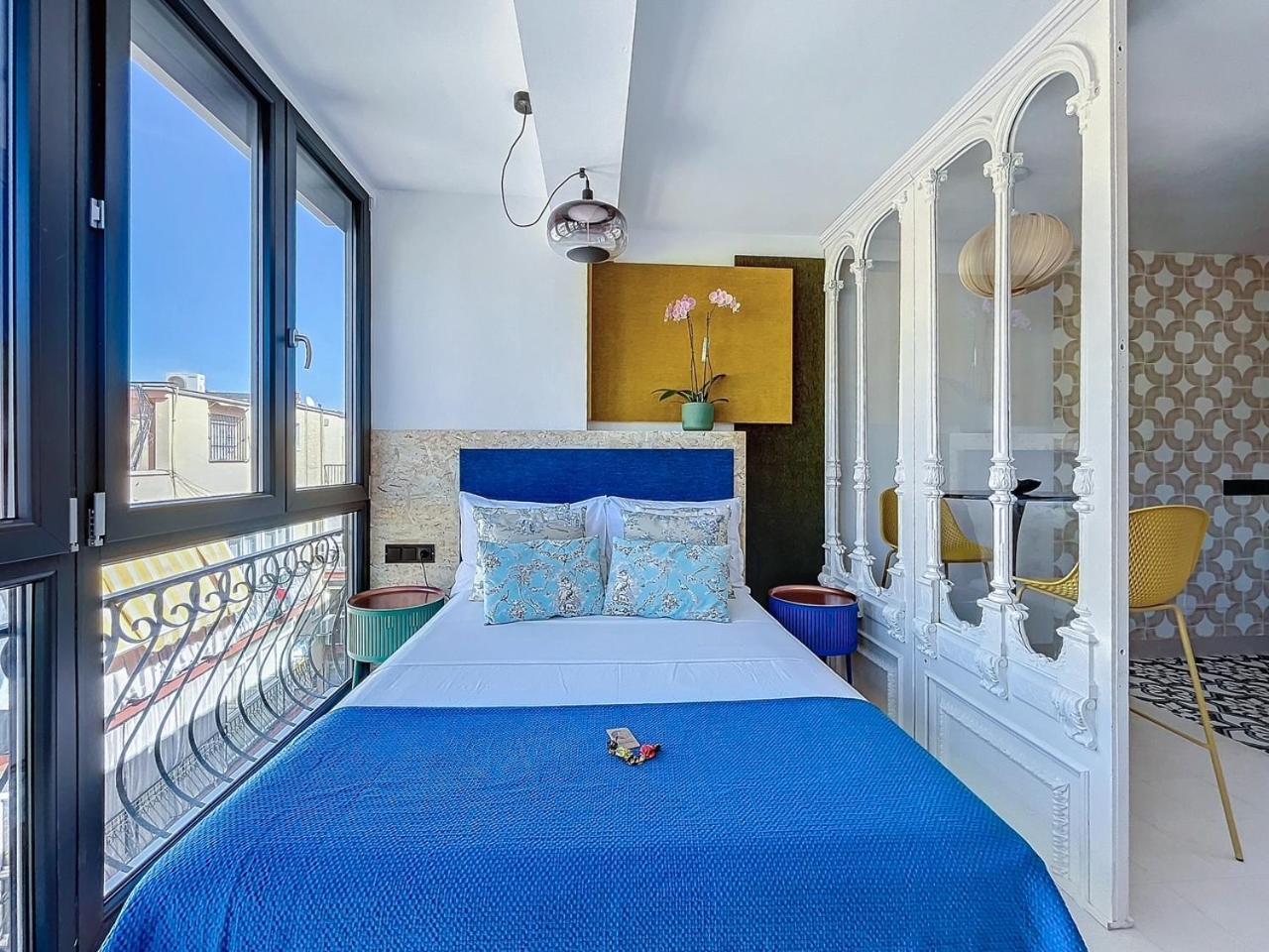 Regency Luxe Studio ตอร์เรโมลิโนส ภายนอก รูปภาพ