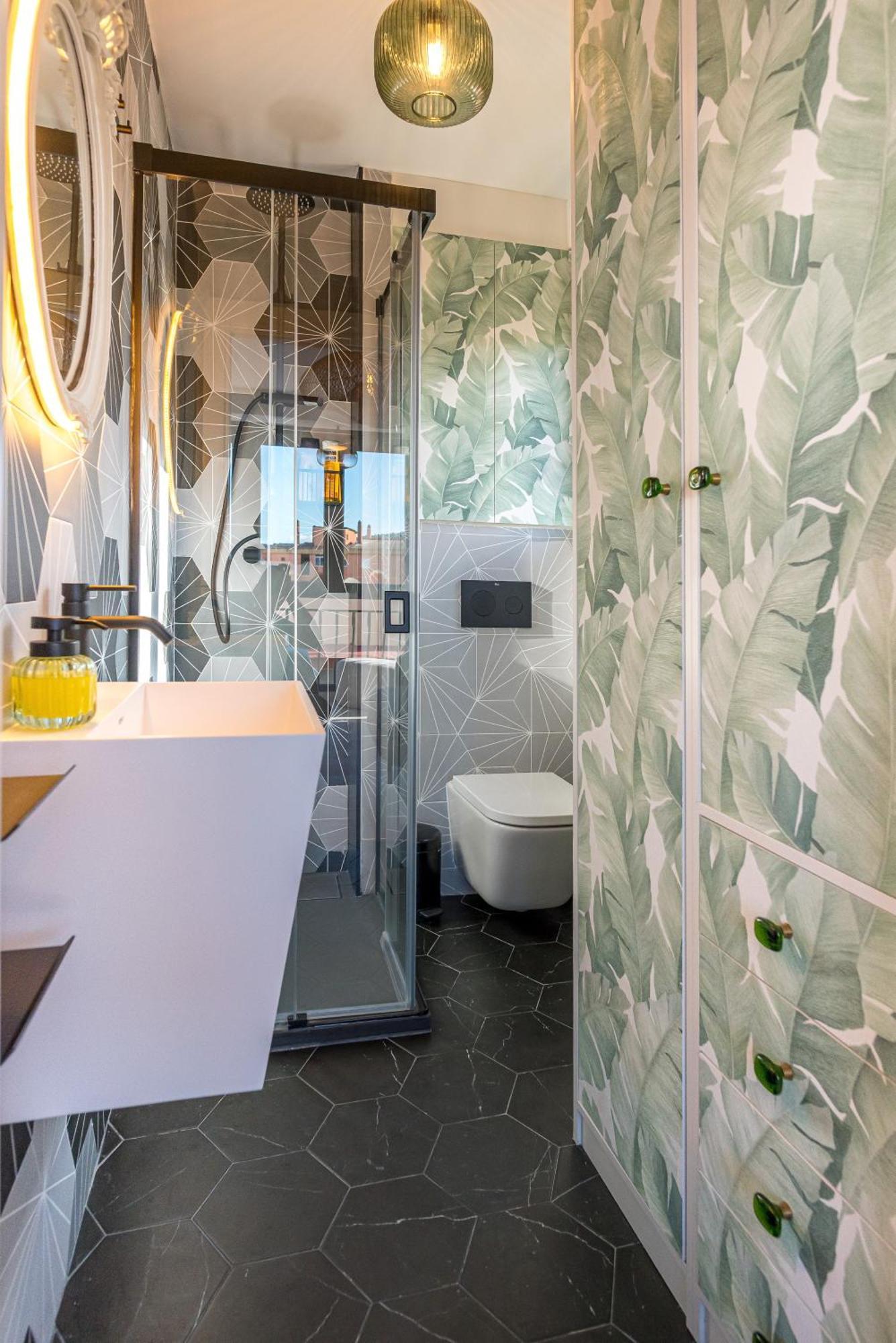 Regency Luxe Studio ตอร์เรโมลิโนส ภายนอก รูปภาพ