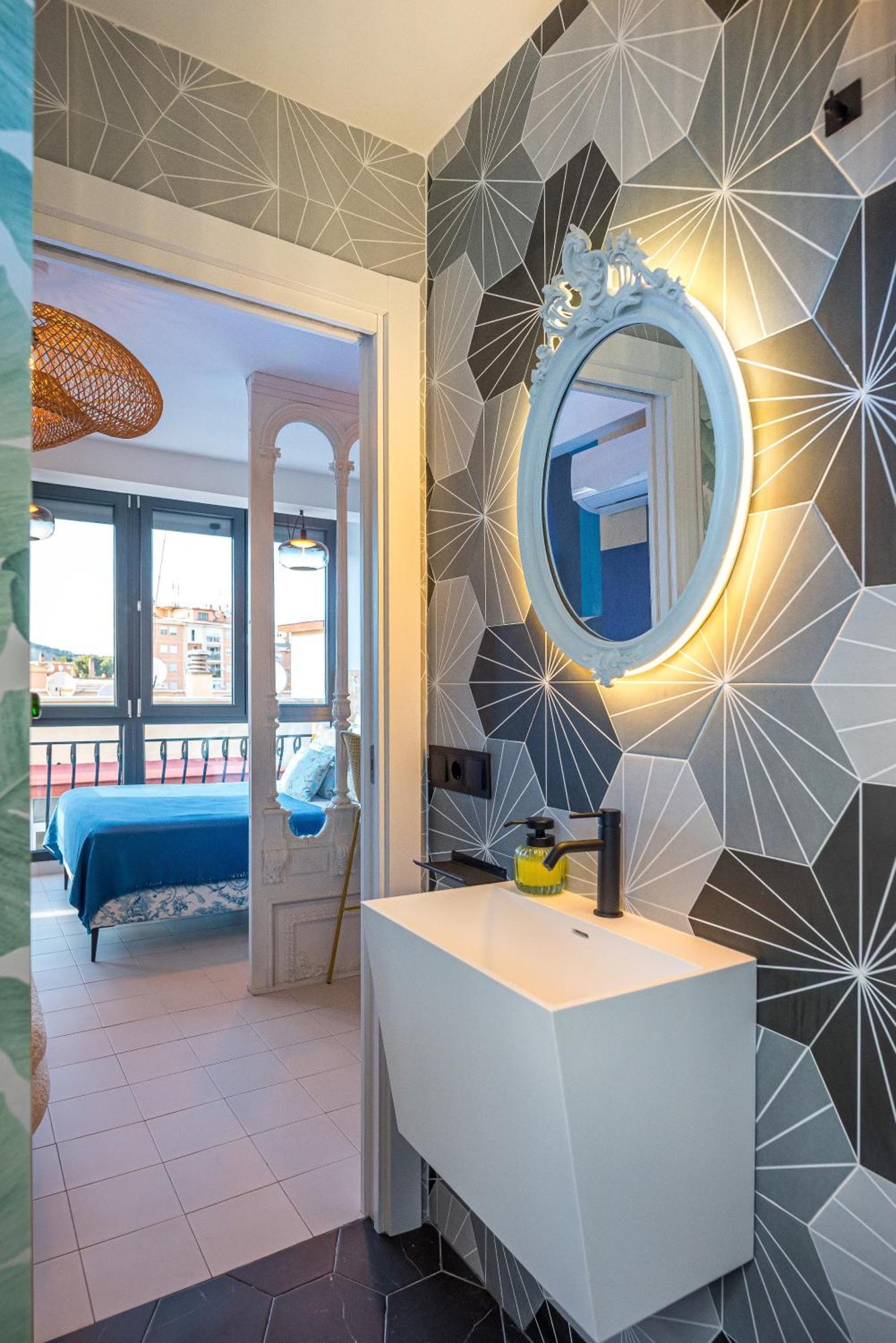 Regency Luxe Studio ตอร์เรโมลิโนส ภายนอก รูปภาพ