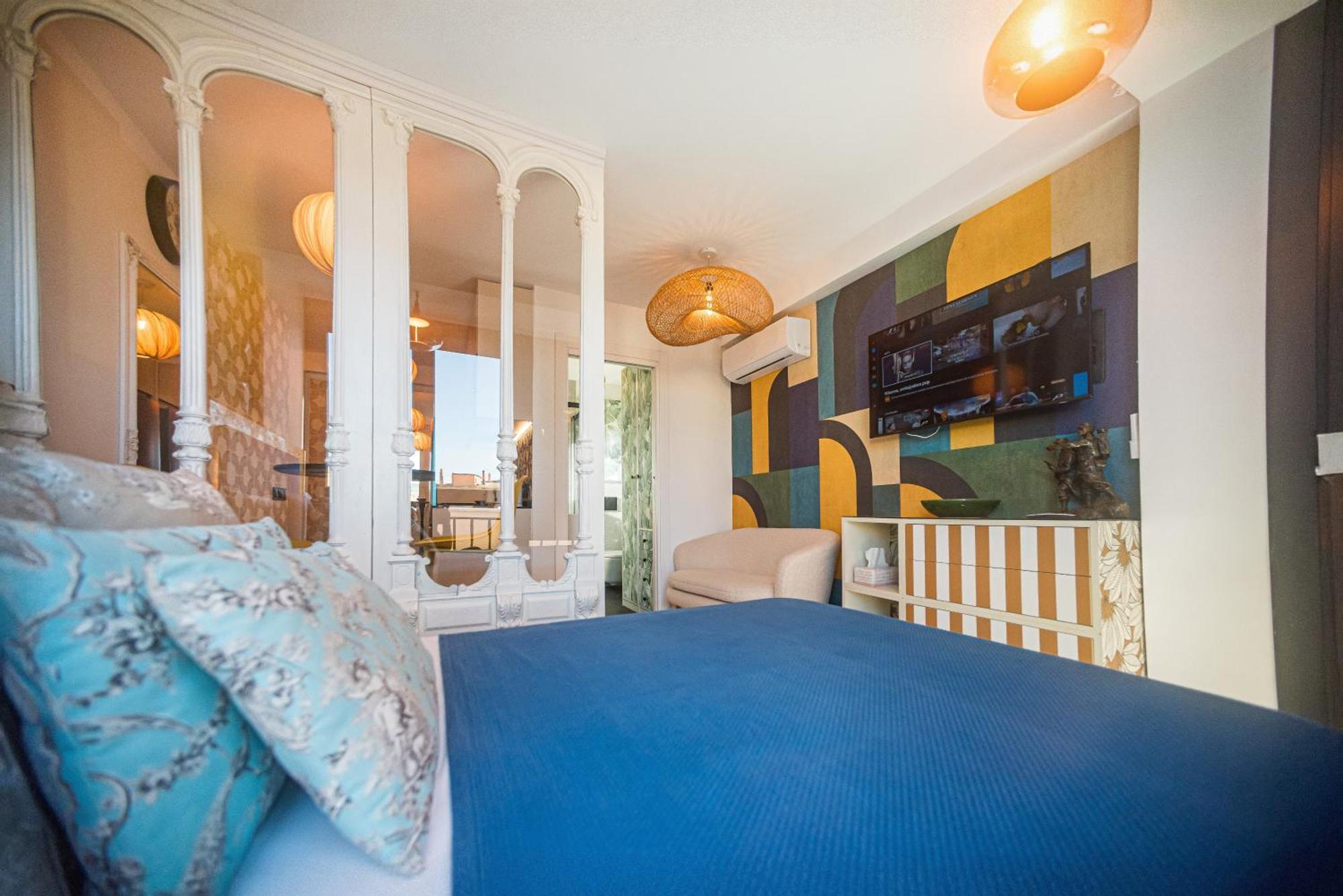 Regency Luxe Studio ตอร์เรโมลิโนส ภายนอก รูปภาพ