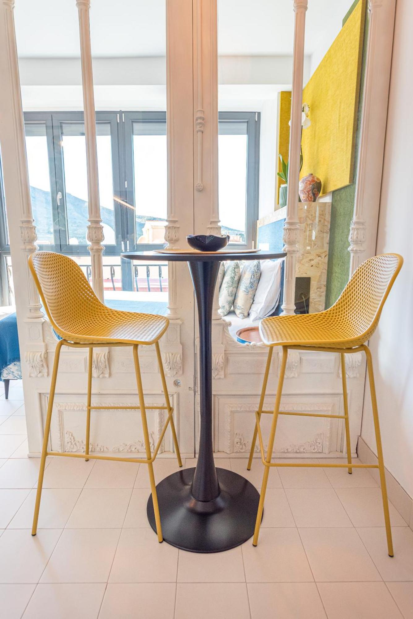 Regency Luxe Studio ตอร์เรโมลิโนส ภายนอก รูปภาพ