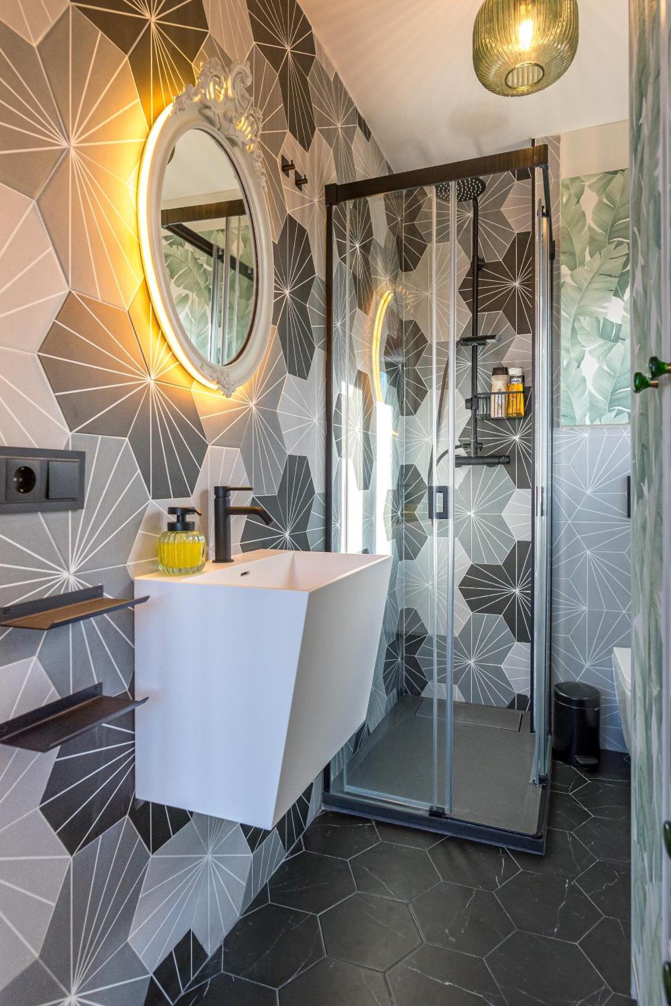 Regency Luxe Studio ตอร์เรโมลิโนส ภายนอก รูปภาพ