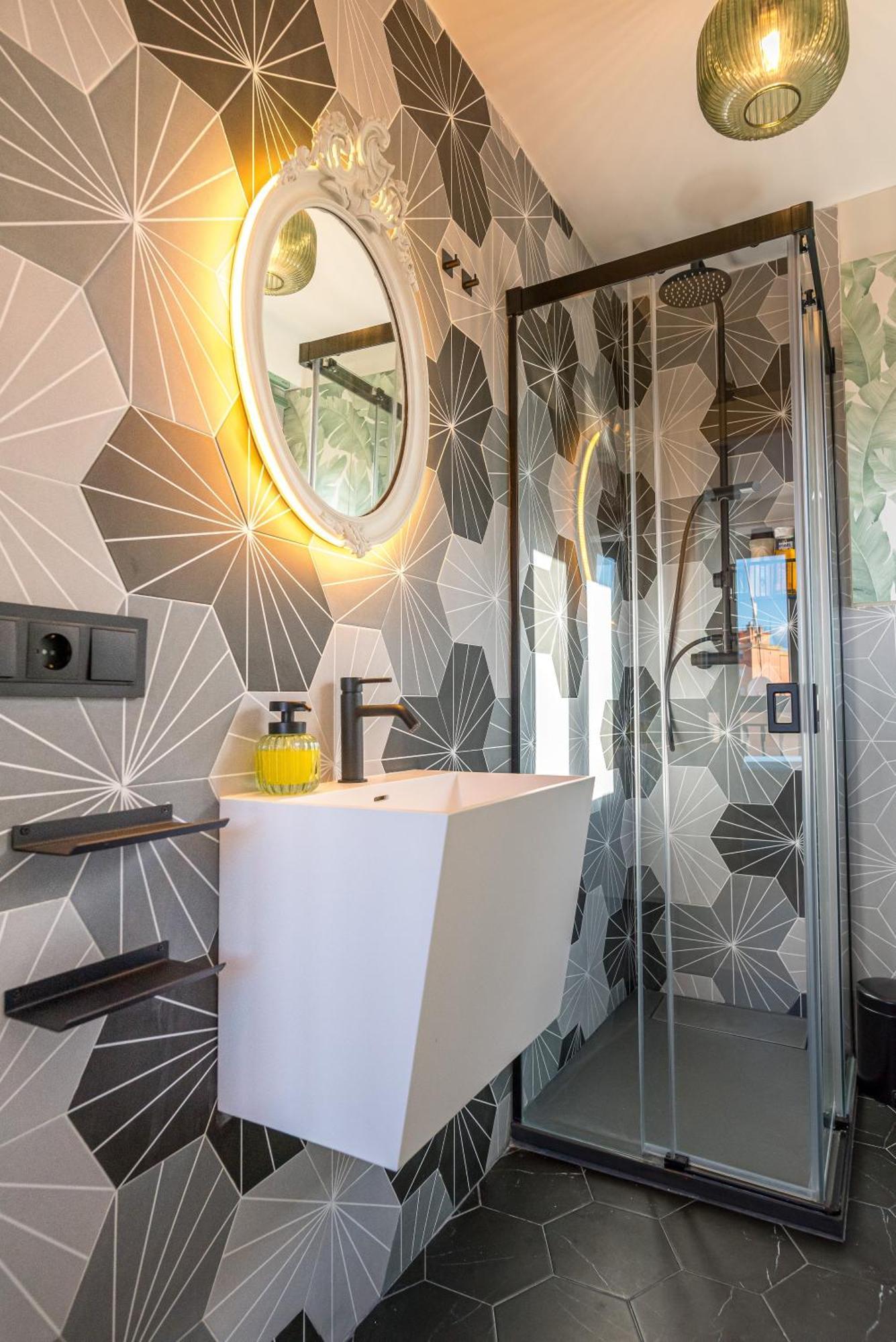 Regency Luxe Studio ตอร์เรโมลิโนส ภายนอก รูปภาพ