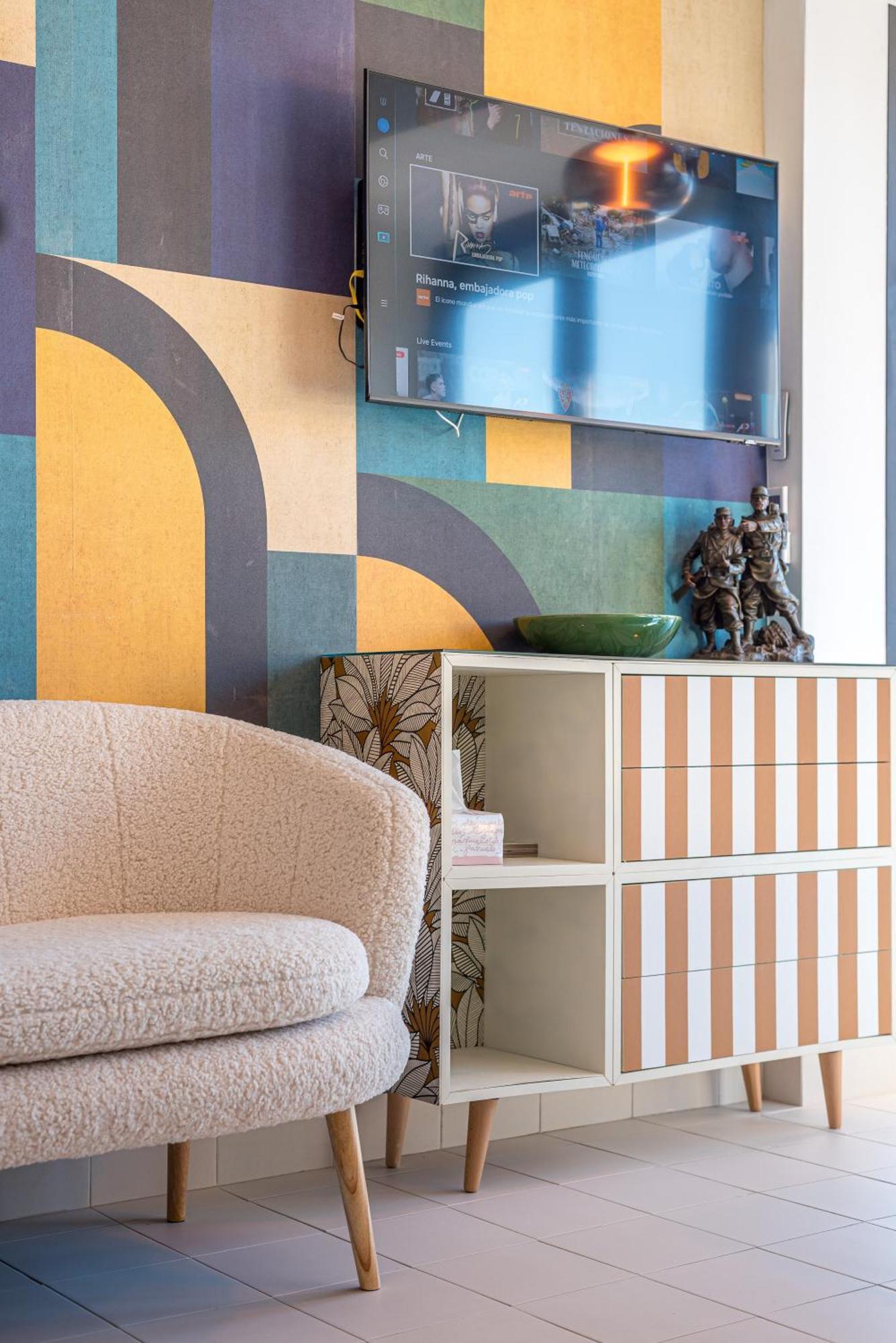 Regency Luxe Studio ตอร์เรโมลิโนส ภายนอก รูปภาพ